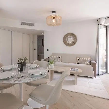 Solea - Vieux Port, Terrasse, Plages & Palais דירה