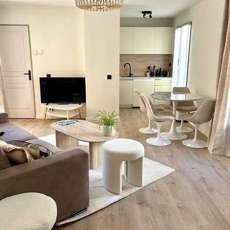 Solea - Vieux Port, Terrasse, Plages & Palais דירה *